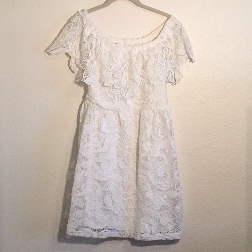 Available- white lace dress- size M NWT